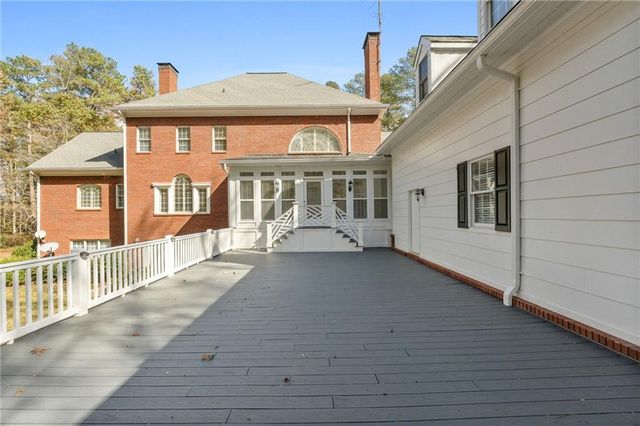 8467 Hearn Road, Chattahoochee Hills, GA 30268