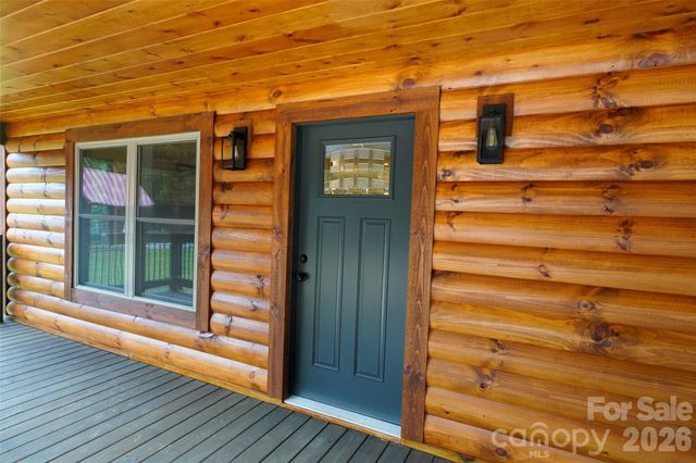 616 Twinbrook Lane, Maggie Valley, NC 28751