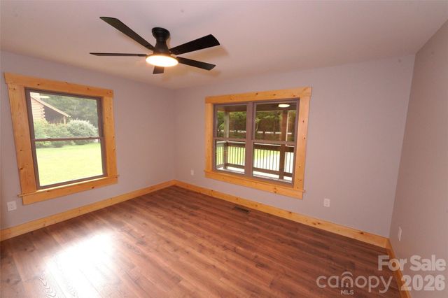 616 Twinbrook Lane, Maggie Valley, NC 28751