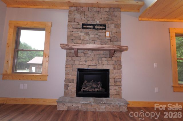 616 Twinbrook Lane, Maggie Valley, NC 28751
