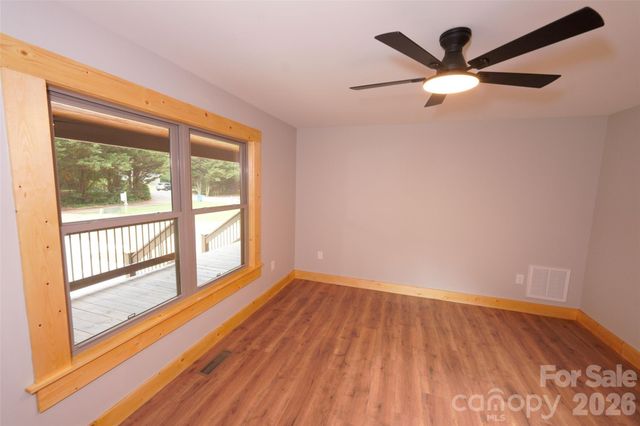 616 Twinbrook Lane, Maggie Valley, NC 28751