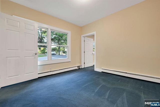 288 Van Dien Avenue D, Ridgewood, NJ 07450