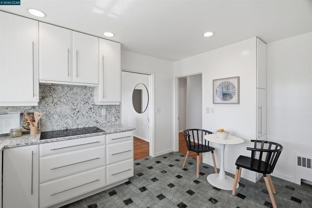 961 Arlington Avenue, Berkeley, CA 94707