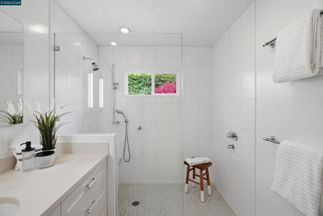 961 Arlington Avenue, Berkeley, CA 94707