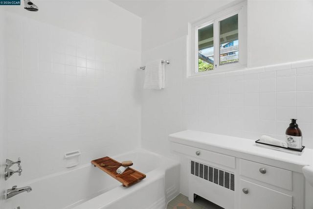 961 Arlington Avenue, Berkeley, CA 94707