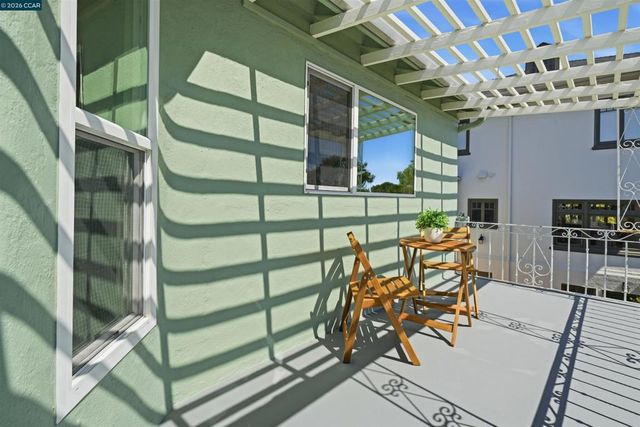 961 Arlington Avenue, Berkeley, CA 94707