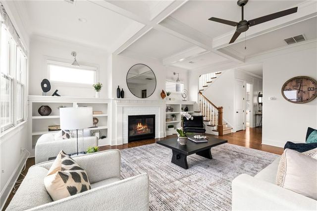 1979 Dunwoody NE Street, Atlanta, GA 30317