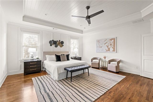 1979 Dunwoody NE Street, Atlanta, GA 30317