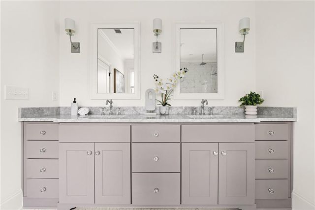 1979 Dunwoody NE Street, Atlanta, GA 30317