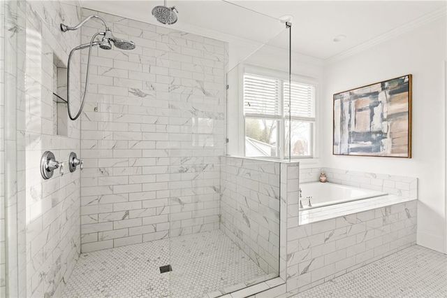 1979 Dunwoody NE Street, Atlanta, GA 30317