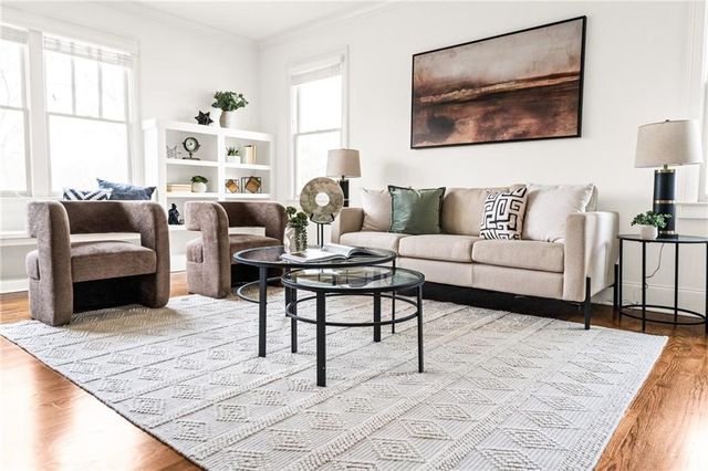 1979 Dunwoody NE Street, Atlanta, GA 30317