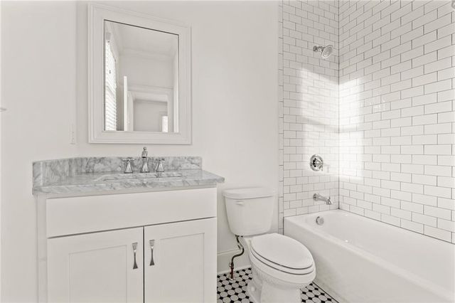 1979 Dunwoody NE Street, Atlanta, GA 30317