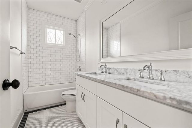 1979 Dunwoody NE Street, Atlanta, GA 30317