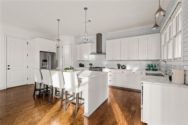 1979 Dunwoody NE Street, Atlanta, GA 30317