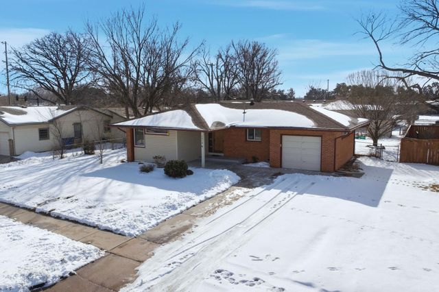 2019 W 24th St N, Wichita, KS 67204
