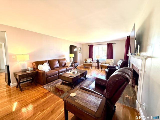 7 Taylor Drive, Norwich, CT 06360