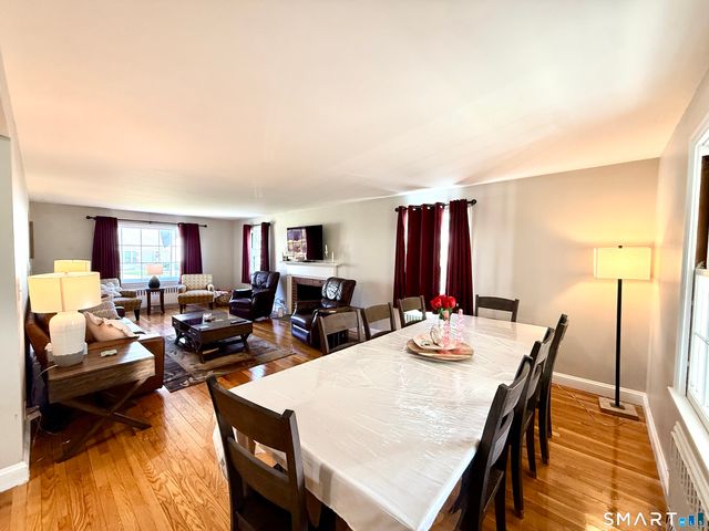 7 Taylor Drive, Norwich, CT 06360