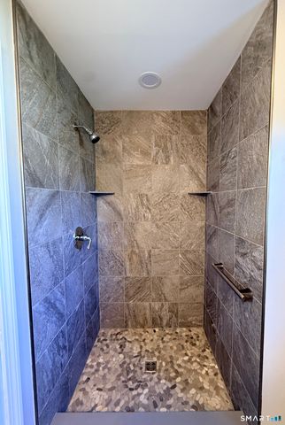 7 Taylor Drive, Norwich, CT 06360