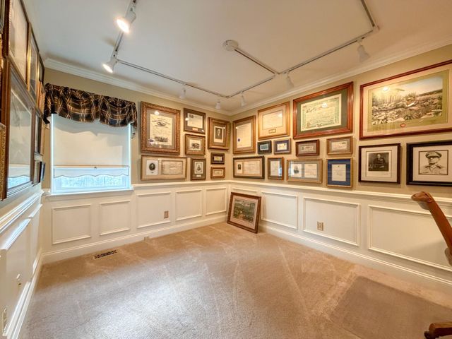 40 GREEN MEADOW DR, Langhorne, PA 19047