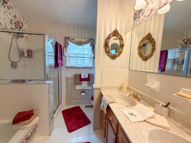 40 GREEN MEADOW DR, Langhorne, PA 19047