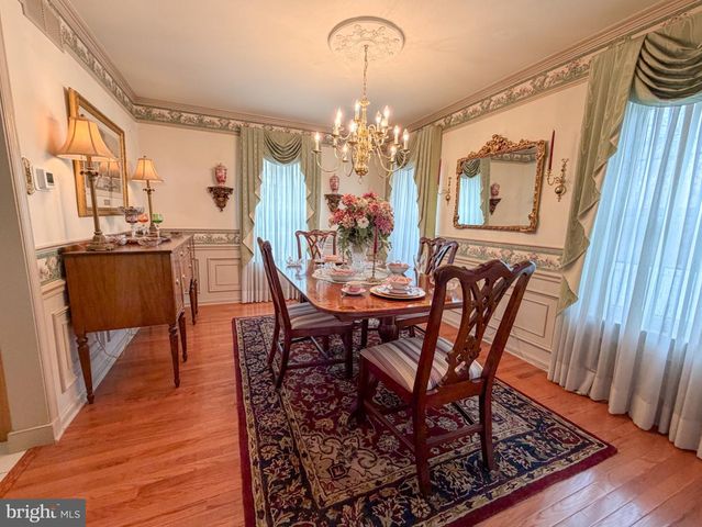 40 GREEN MEADOW DR, Langhorne, PA 19047