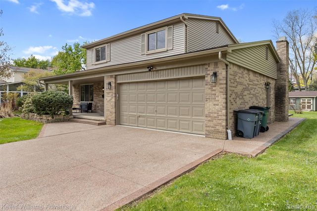 4061 Middlebury Drive, Troy, MI 48085