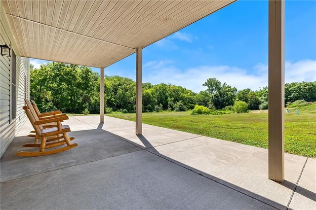 39803 K Highway, Richmond, MO 64085