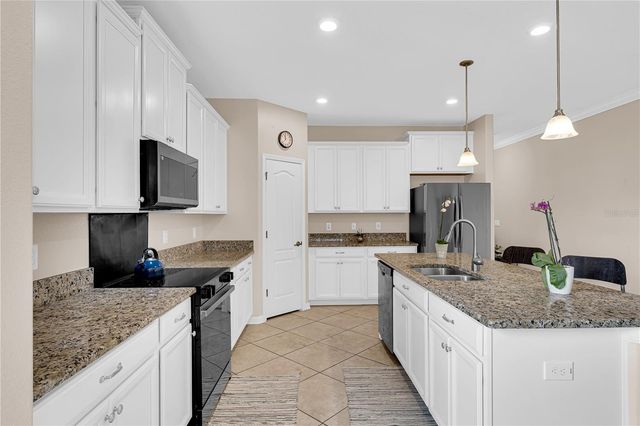 7451 FAIRGROVE AVENUE, Windermere, FL 34786