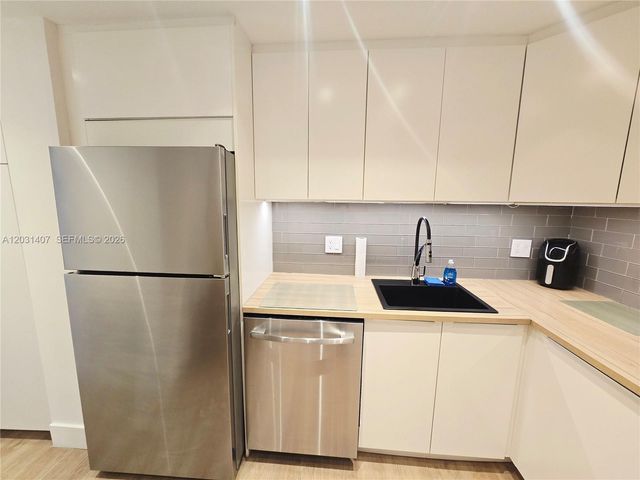 800 W Ave 618 618, Miami Beach, FL 33139