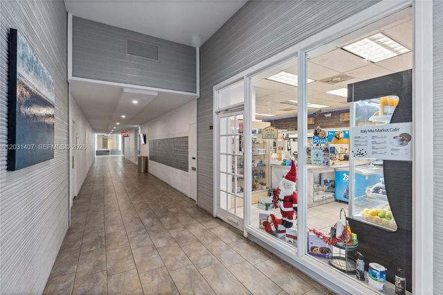 800 W Ave 618 618, Miami Beach, FL 33139