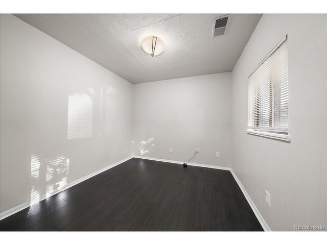 2865 S Fairfax St, Denver, CO 80222