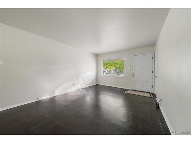 2865 S Fairfax St, Denver, CO 80222