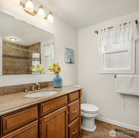 6203 144th Avenue NE, Redmond, WA 98052