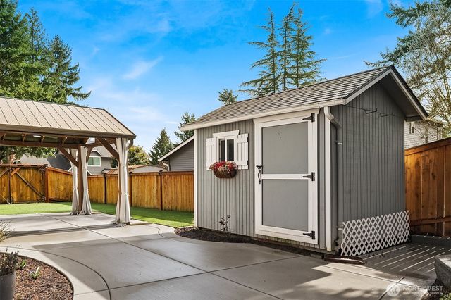 6203 144th Avenue NE, Redmond, WA 98052