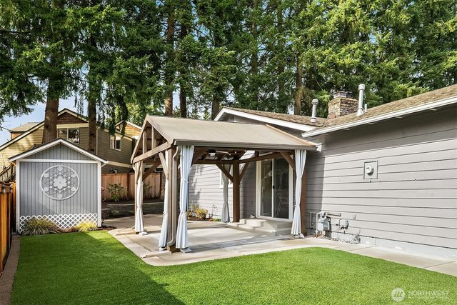 6203 144th Avenue NE, Redmond, WA 98052