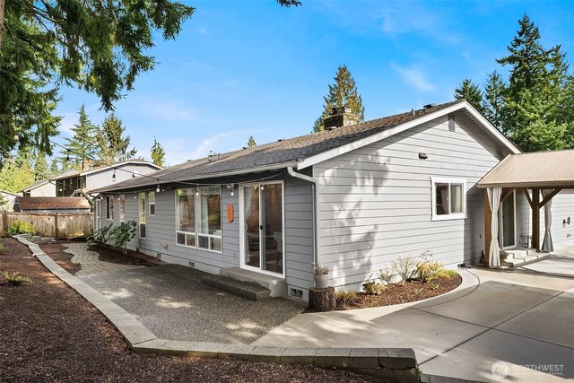 6203 144th Avenue NE, Redmond, WA 98052