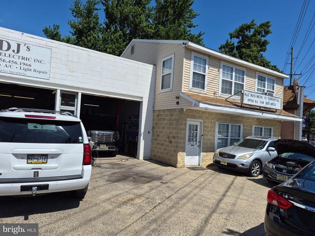 39 S BROADWAY, Gloucester City, NJ 08030