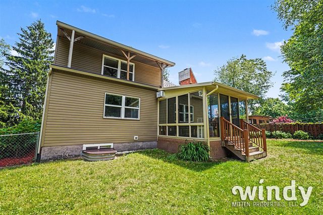 4936 Shoreview Drive, Coloma, MI 49038