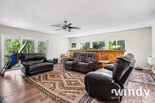 4936 Shoreview Drive, Coloma, MI 49038