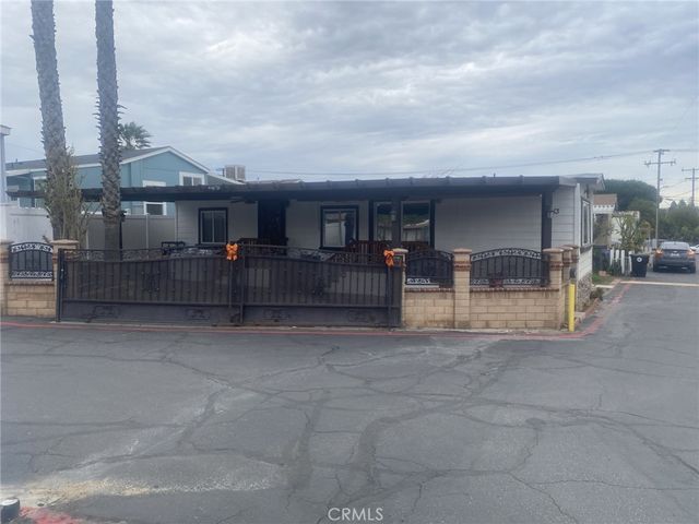 3319 Avalon 33, Jurupa Valley, CA 92509