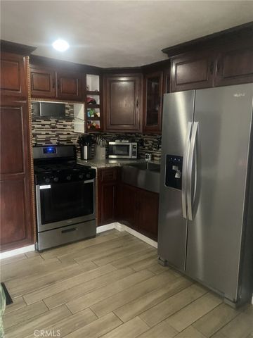 3319 Avalon 33, Jurupa Valley, CA 92509