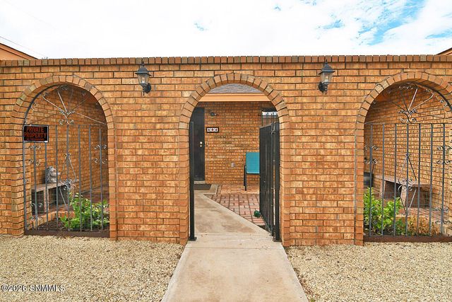 604 Hansen Avenue, Las Cruces, NM 88005