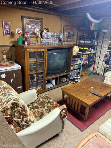 26023 Meadow Drive, Franklin Village, MI 48025