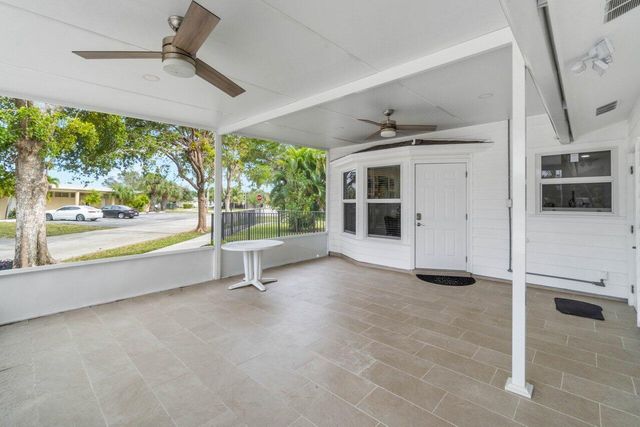 2233 Dock Street, West Palm Beach, FL 33401