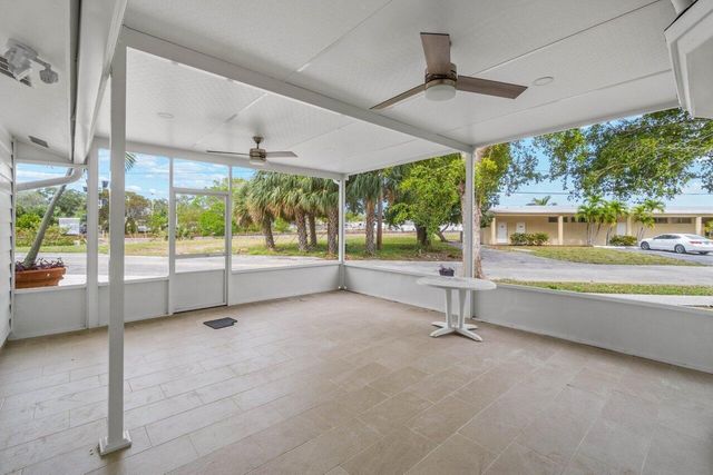 2233 Dock Street, West Palm Beach, FL 33401