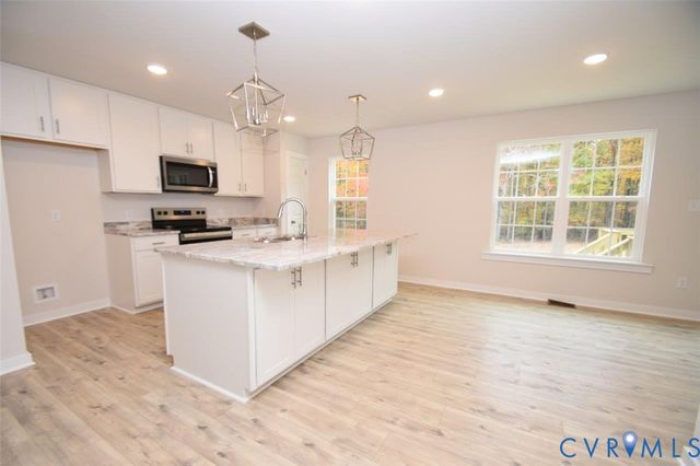 375 Amick Rd, Louisa, VA 23093