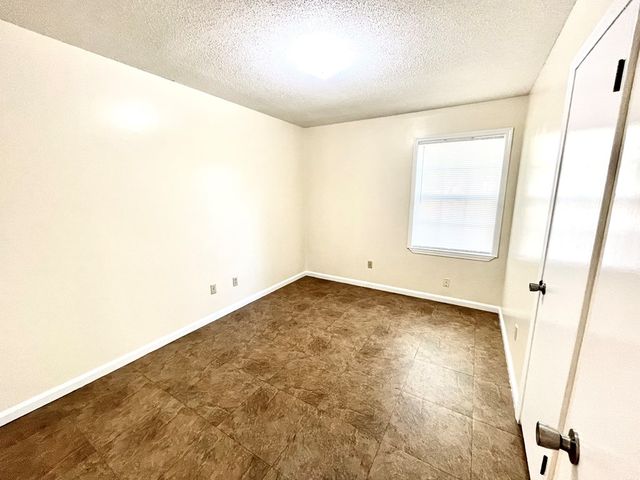 2003 Rock Spring Road, Dothan, AL 36303