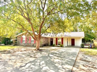 2003 Rock Spring Road, Dothan, AL 36303