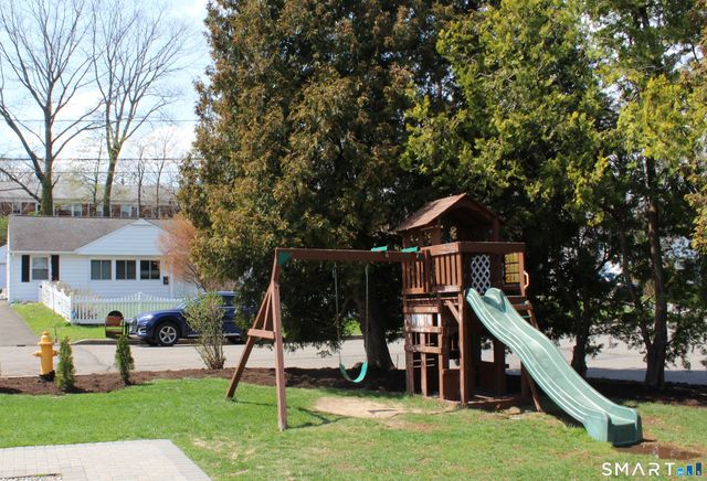 62 Bungalow Park, Stamford, CT 06902