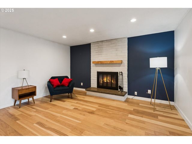 18800 Sw SANDRA Ln, Beaverton, OR 97003